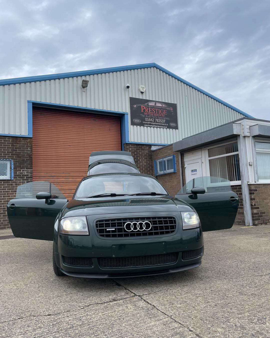 Audi TT 8N Relaishalter Platine 8N0937503 - Bild 10 von 17