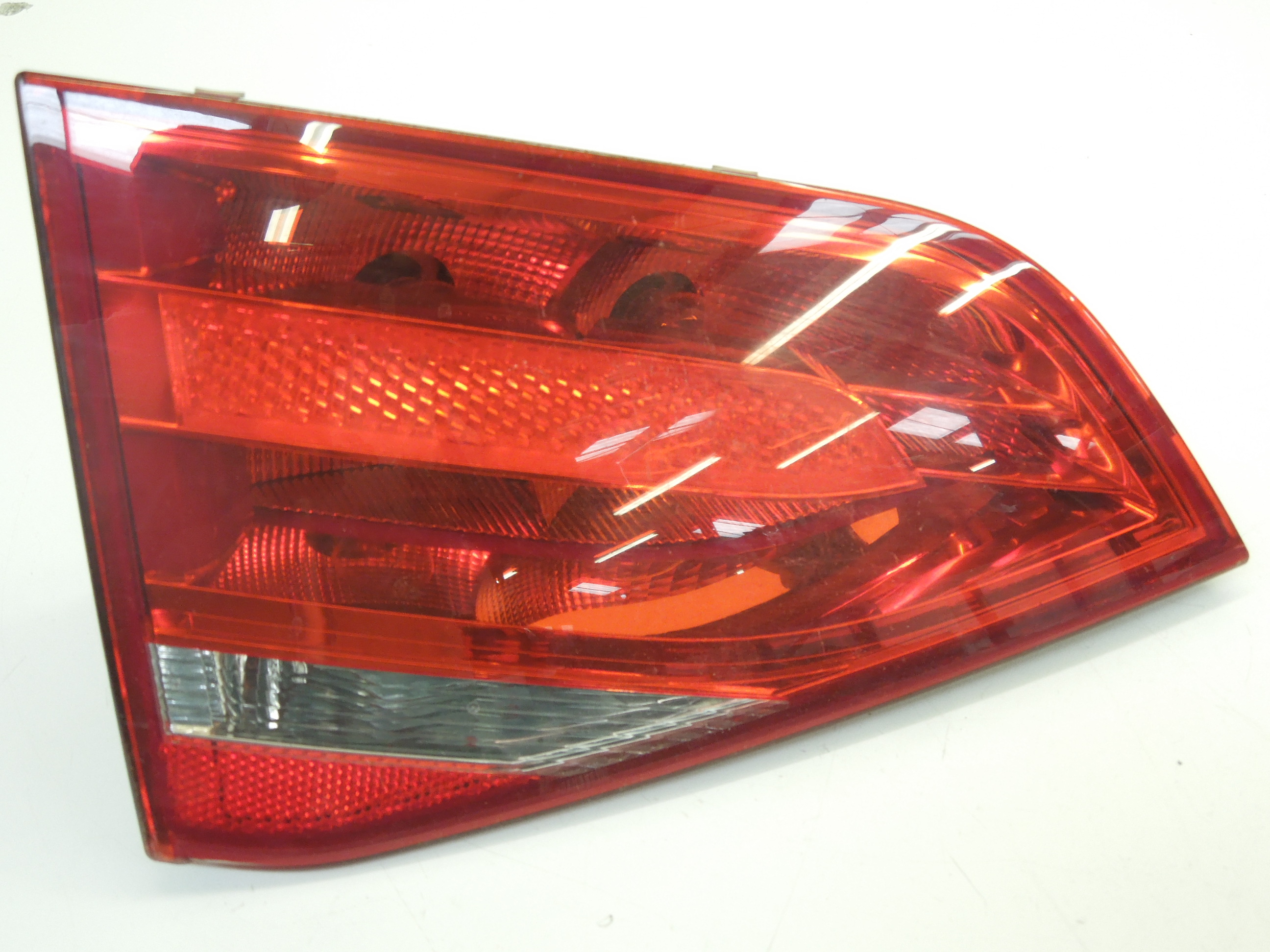 Audi A4 B8 Saloon Ns Left Inner Tail Light 4 8k5945093 £32 25