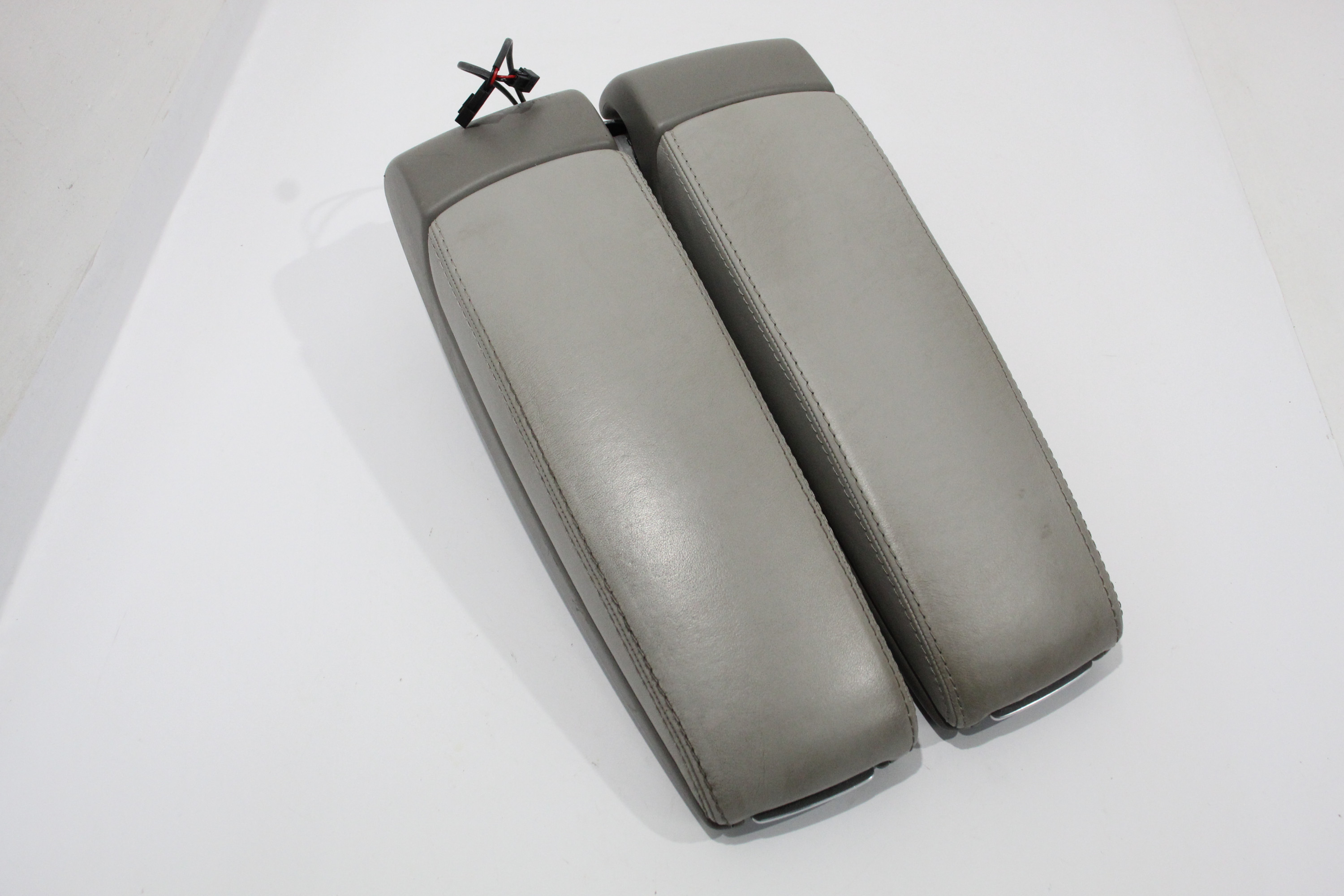 Audi A8 D3 Light Grey Silver Individual Arm Rests #4 | eBay