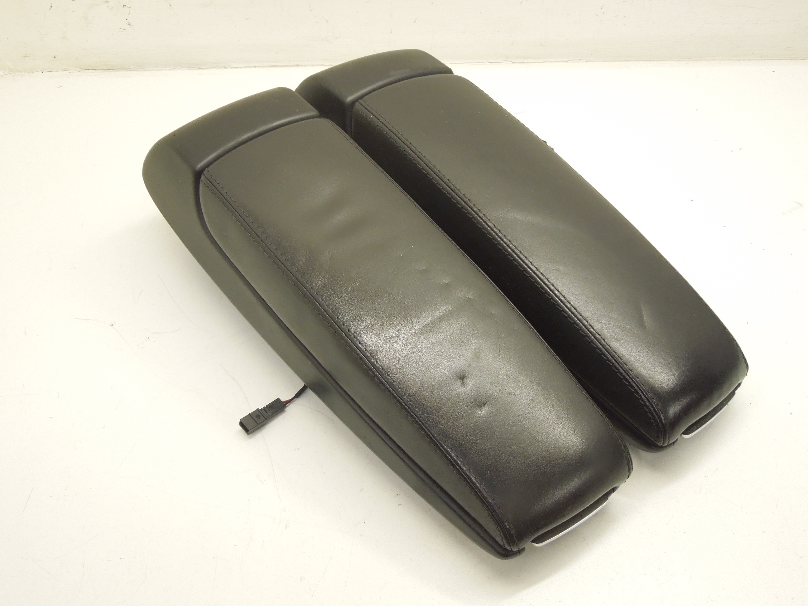 Audi A8 D3 Black Centre Individual Armrests With Phone | eBay