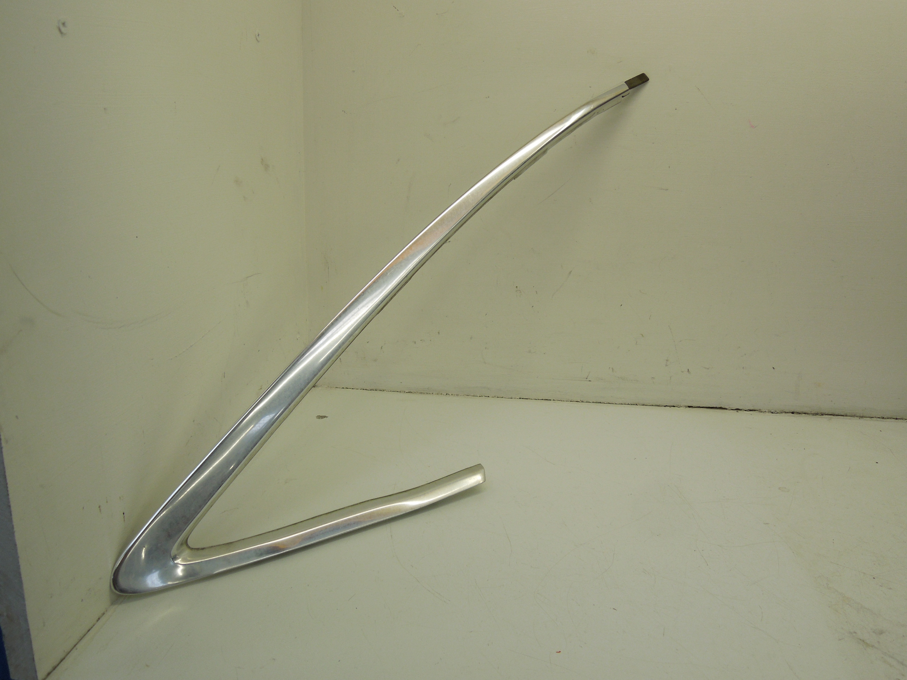 Audi A8 D3 Os Right Rear Quarter Light Chrome Trim 17 Ebay