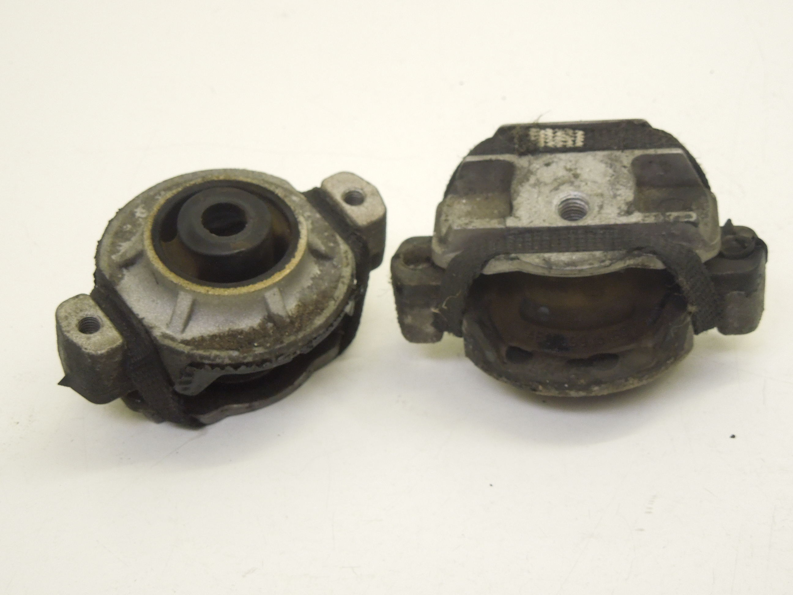 VW Phaeton D1 Pair Gearbox Transmission Gearbox Mounts 4E0399151AP EBay Vw phaeton d1 pair gearbox transmission gearbox mounts 4e0399151ap ebay