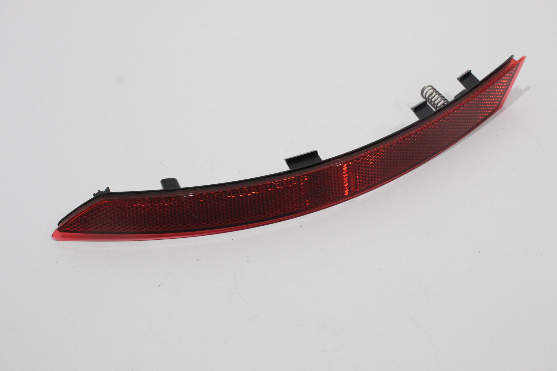 AUDI A4 B9 Rear NS Left Bumper Lower Reflector New Genuine 8W0945105D £ ...