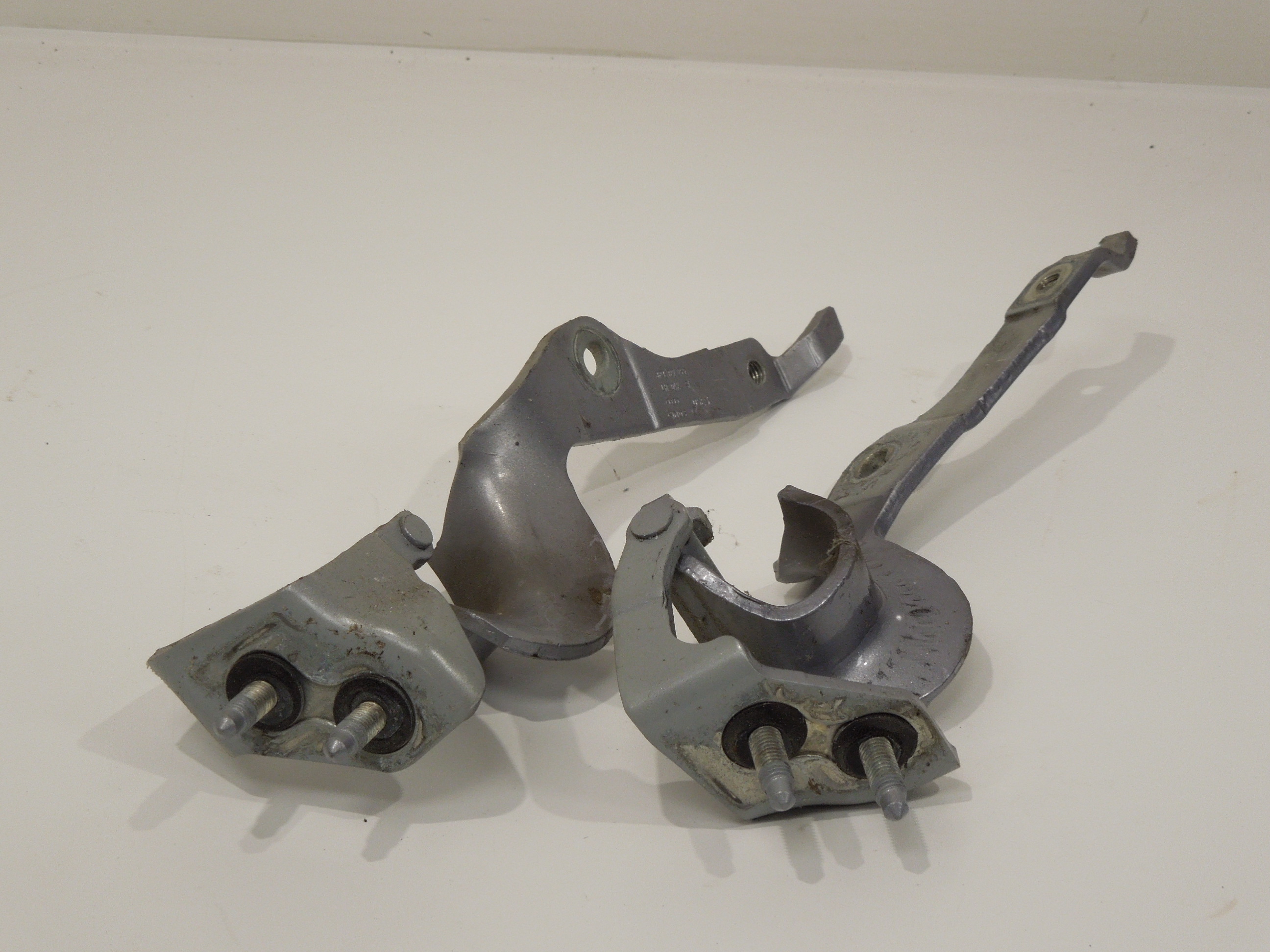 Audi A3 8P 5 Door Rear Boot Lid Tailgate Hinges Pair Silver Grey eBay