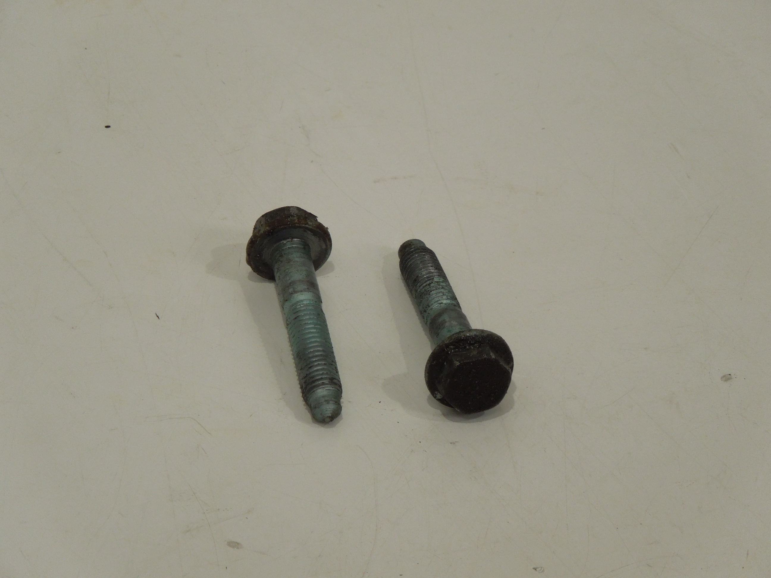 AUDI TT 8N Engine Mount Mounting Bolts Pair 16mm N10241508 £5.99 ...