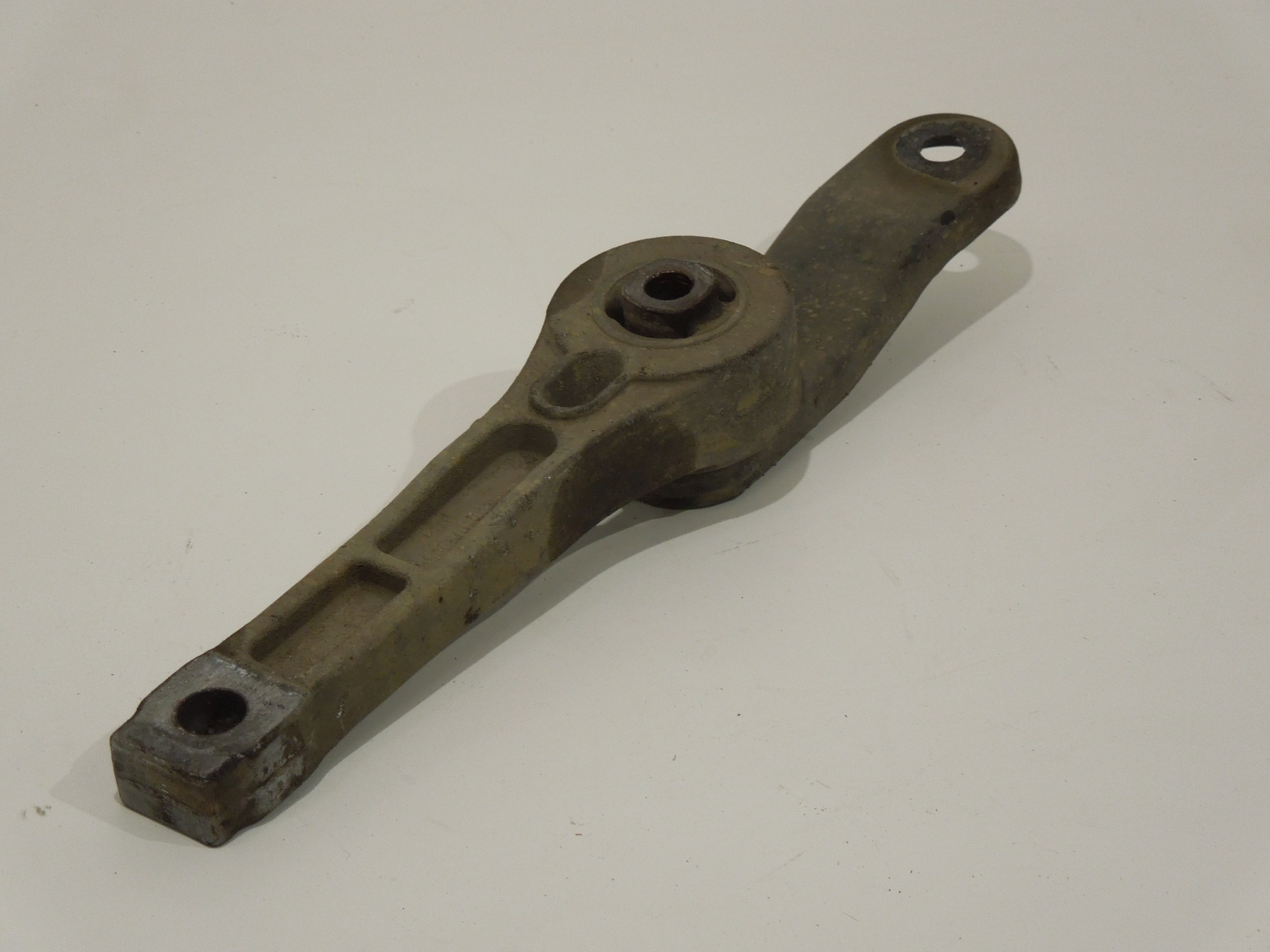 lower engine mount