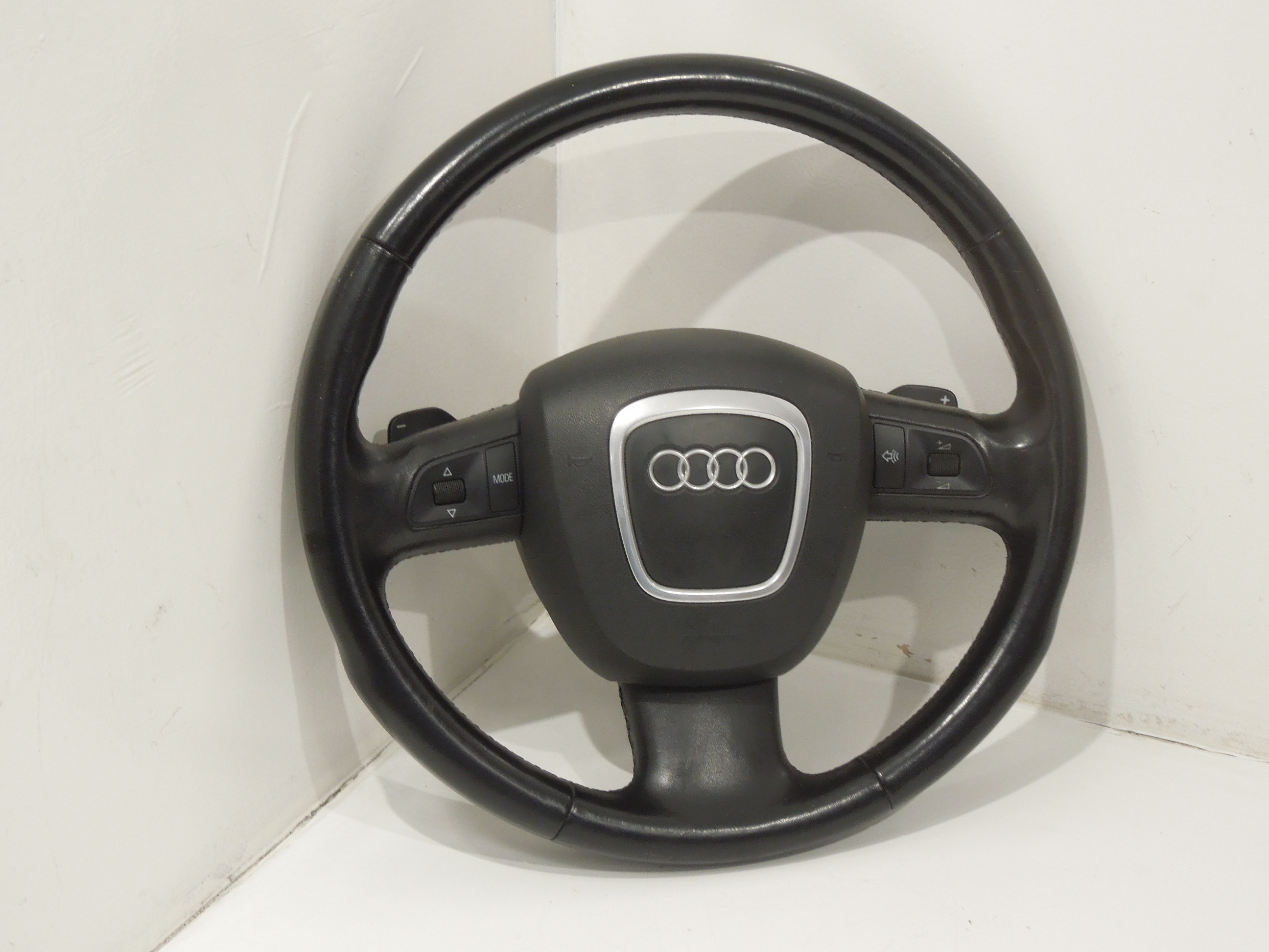 Audi A8 D3 Black MultiFunction Tiptronic Paddle Shift Steering Wheel