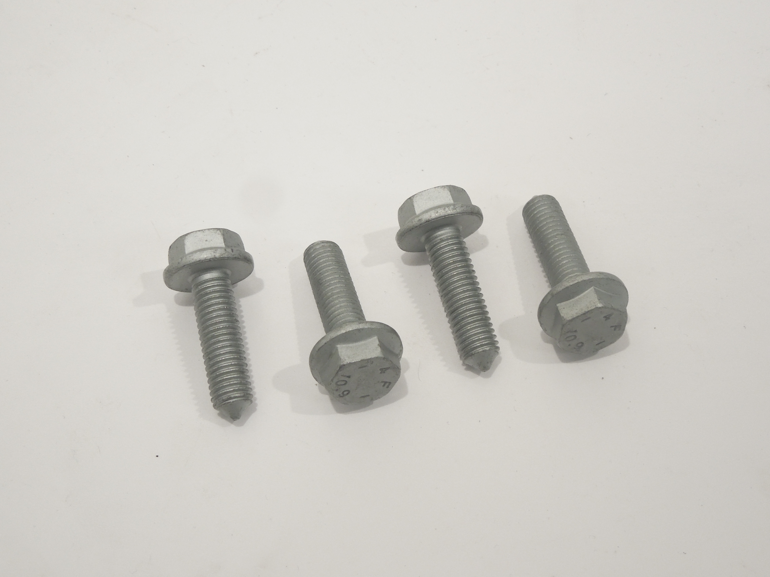 Audi A8 Q5 Q7 M10x35 Bolt New Genuine Pack of 4 N10629602 | eBay