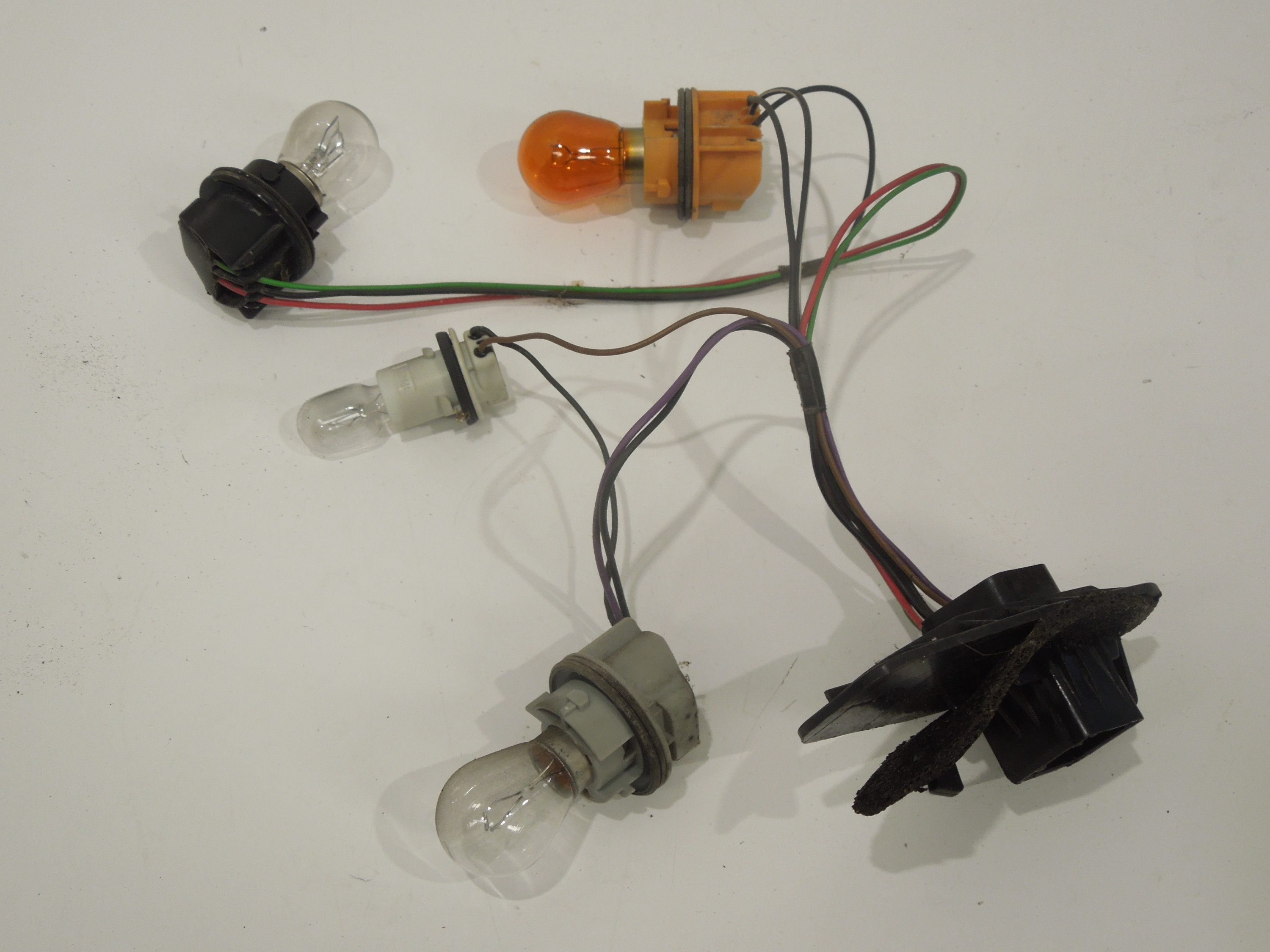 Ford Fiesta Mk6 2008 NS Left Rear Light Cluster Wiring Bulb Holders 1