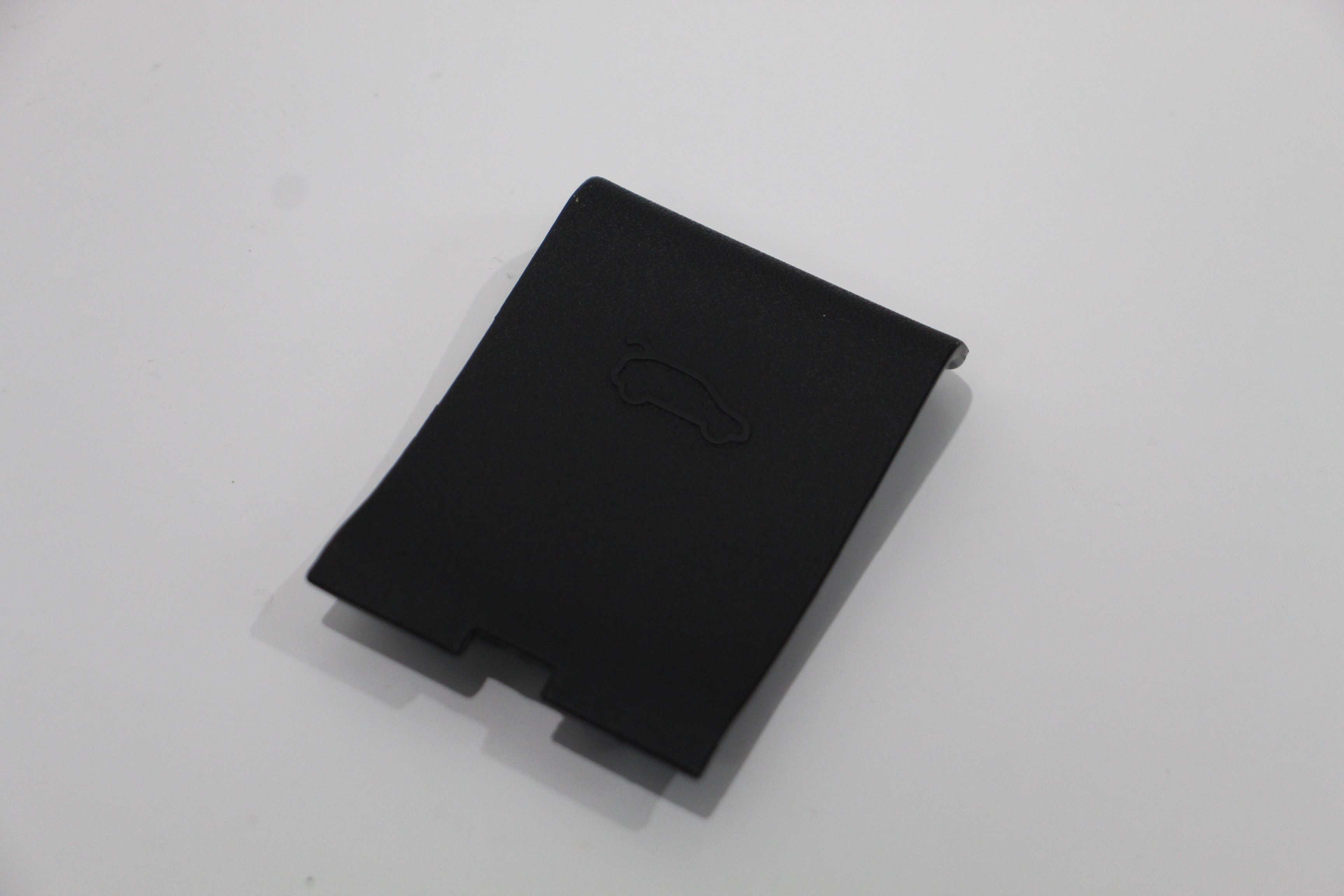 AUDI A3 8V A4 B8 Avant Tailgate Emergency Release Trim Black N