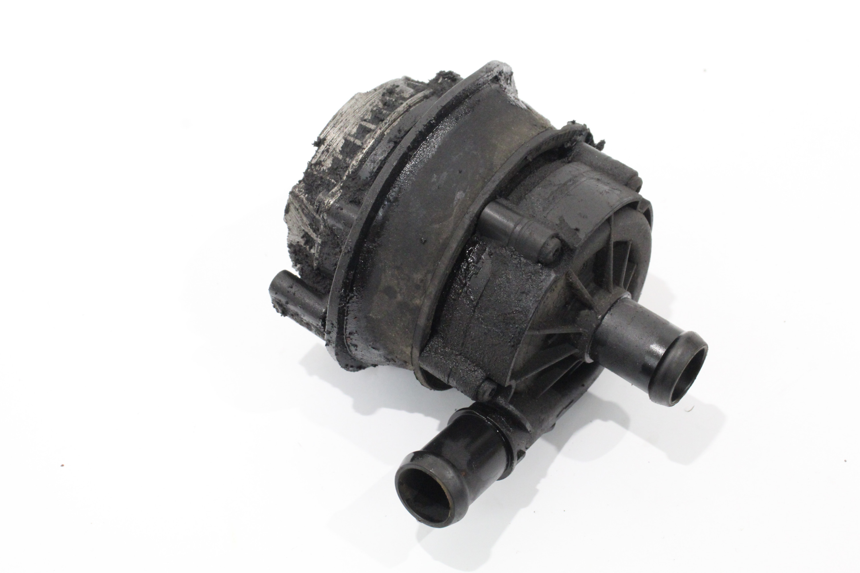 AUDI A3 8V Q3 2.0TDi Additional Auxiliary Coolant Water Pump 04L965567A