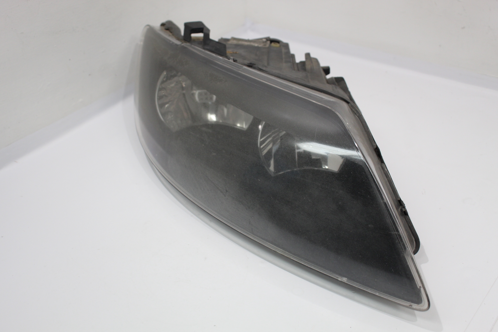 Audi Q7 4L OS Right Halogen Headlight 4L0941004K - Picture 2 of 18