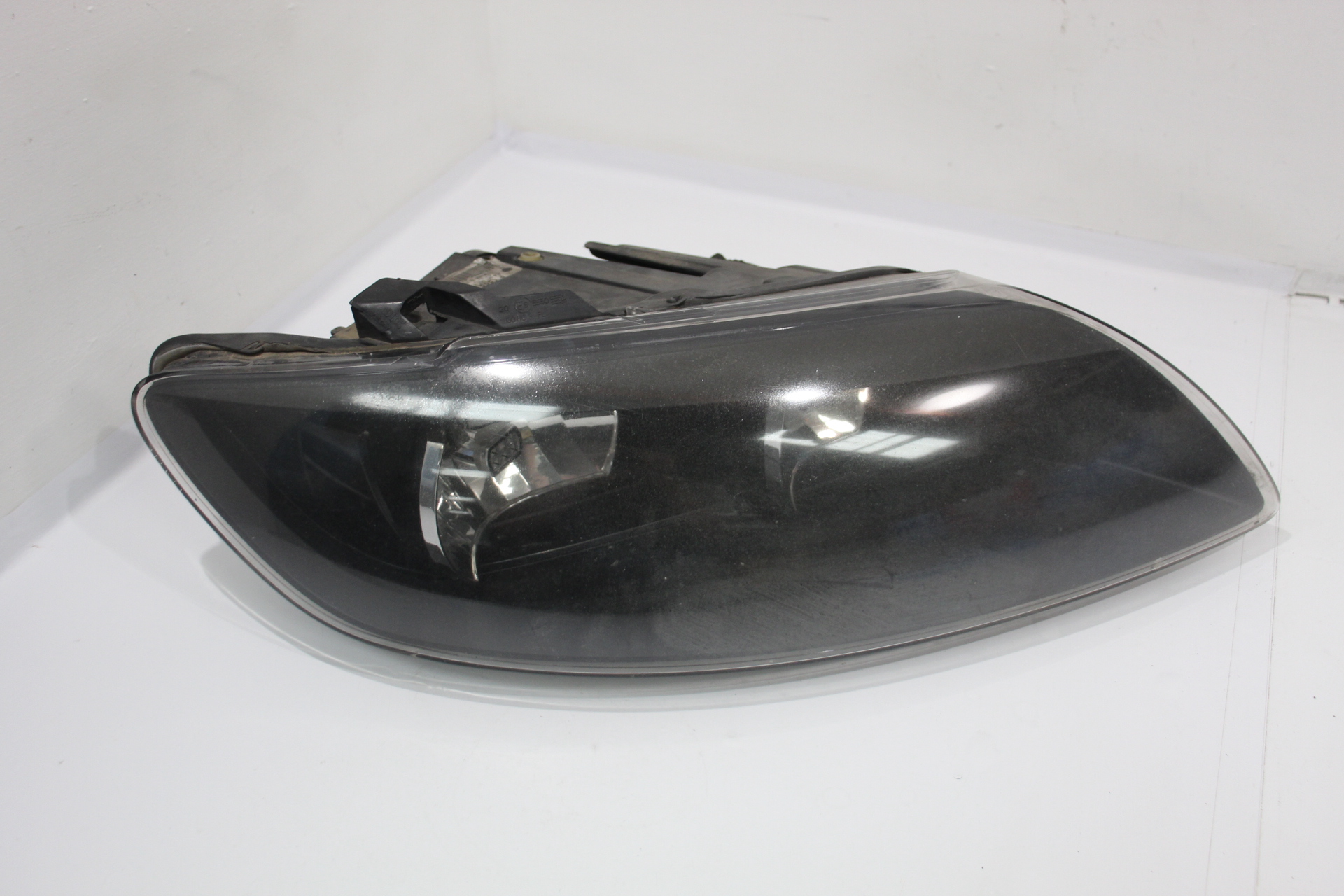 Audi Q7 4L OS Right Halogen Headlight 4L0941004K - Picture 3 of 18