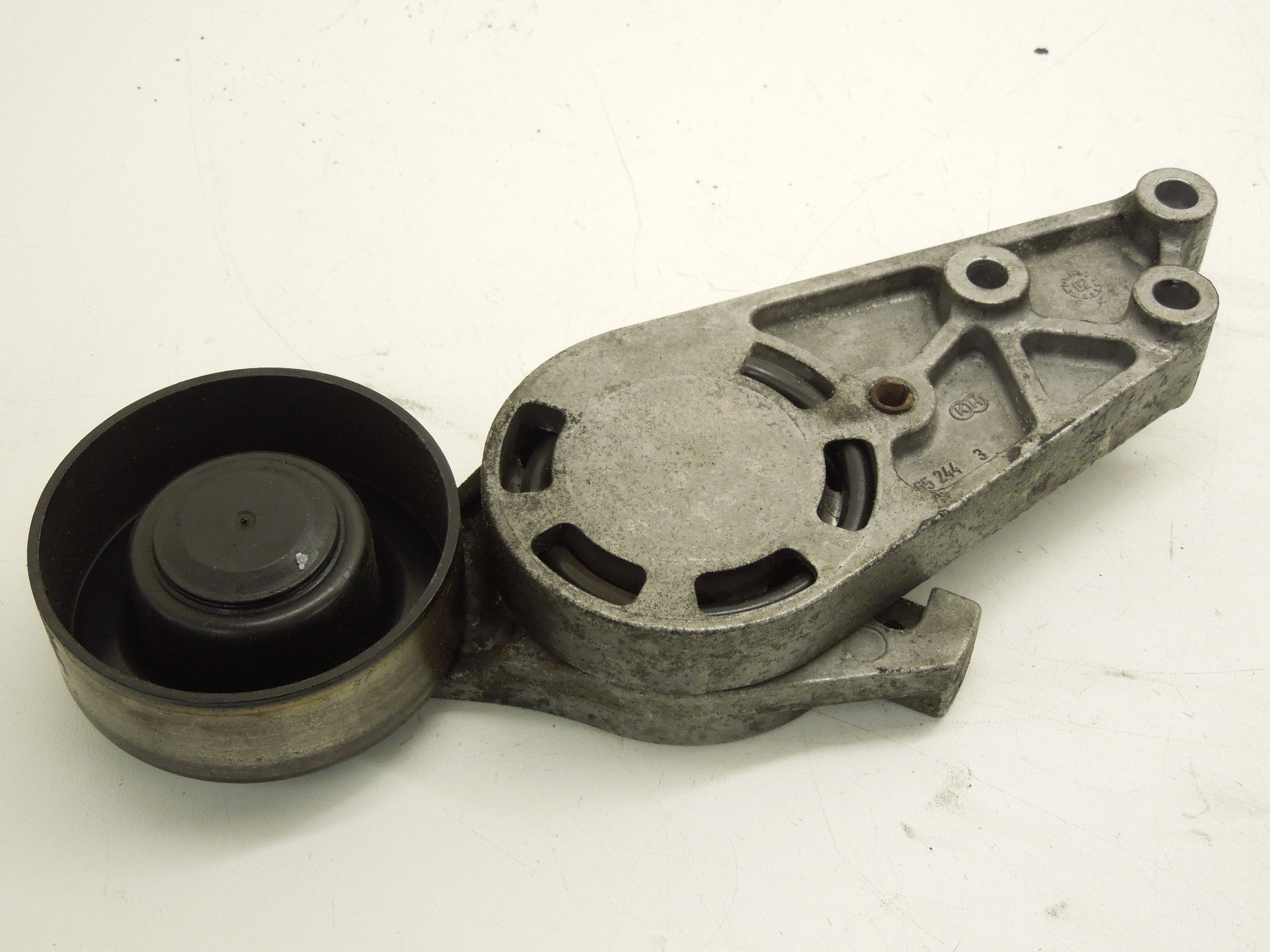 Audi A4 B6 A6 C5 1.8 2.0 Belt Tensioner 06B903133A eBay